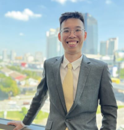 Page 4 Our Teams - Kenny